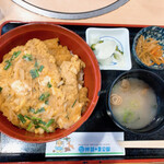 Michi No Eki Kirishima - 黒豚カツ丼1050円