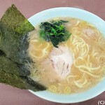横浜らーめん 本牧家 - ラーメン並