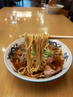 大喜 - 麺リフトアップ太麺