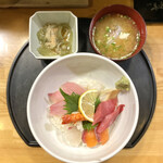 博多魚がし - ・特上海鮮丼 1,670円/税抜