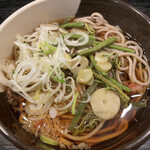 そば処 弁菜亭 - 山菜そば　460円