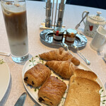 RISTORANTE OZIO - パン3種