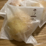 パン屋 いちばんがま - 生クリームあんぱん　その１