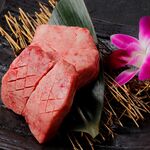 Yakiniku Sukiyaki Jun - 《数量限定》黒毛和牛 純のタンステーキ　￥2,400