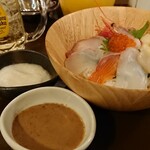 どらねこ - 海鮮丼 ゴマダレ