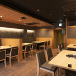 やまよし - 2階テーブル席最大30席（４名×５席、６名×１席）