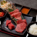 Yakiniku Sukiyaki Jun - いろちょこ3種盛りランチ ￥1,780