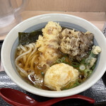 Tendon Tempura Hompo Santen - ちく玉舞茸うどん ¥530