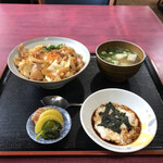 梨花 - ホルモン丼定食 1000円