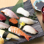 やまよし - にぎり『かえで』赤出し付き　3,300-