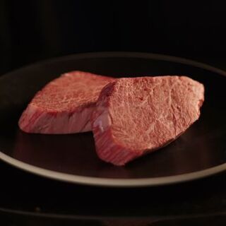 We offer the highest-ranking parts of Motobu beef.