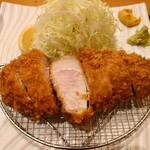 はせ川 - ほんのりピンク色の断面