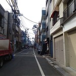 らぁめん 一福 - 初台(山手通り)方面から幡ヶ谷・笹塚方面へ進むと左側、セブンイレブンのちょっと先。