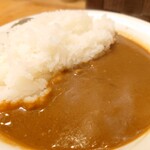らぁめん 一福 - 一福のらぁめんスープを使った絶品カレー。