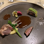 日光金谷ホテル - 骨付きラパン　ウサギの出汁にポルト酒で酸味をきかせたソース