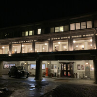 日光金谷ホテル - 日光金谷ホテル　エントランス　2階はメインダイニング