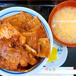 ぶた丼のとん田 - 上から