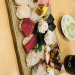 Sushi Itsushin - 並にぎり（2人前）