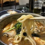 竹や - 宮崎うどんだそう。程よい太さと硬さで、美味しいです。
            次回は、海老天カレーうどんだな。