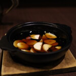 天壇 祇園本店 - 不知為何，蒜頭被切成片