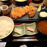 Tonkatsu Shinjuku Saboten Sendai Serubate Rasuten - 秋田県産純穂豚ロースかつ御膳と大粒カキフライ