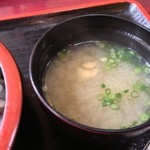 寿司駒 - 今日はシジミのお味噌汁でした。