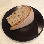 ラ カーサヒデ - ランチ フォカッチャ ベーコンと…オレガノ？