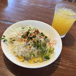 プティ・シャ - サラダが和風醤油風味でウマい