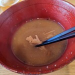 酒・蕎麦 矢来山房 - お通しの「茸の味噌汁」