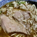 地鶏らーめん花道  - 「ブラウンラーメン」
旨いチャーシュー♪
脂身少なくて好き♡