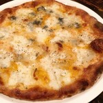 アルデンテ - クワトロチーズピザ