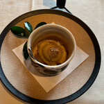 Onoebessou - 和梨のグラチネ、焙じ茶のジュレと柚子のわらび餅