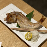 海鮮原始焼 ろば炭魚 - この魚なんだっけな。確かアマダイ。淡白で絶品。