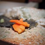 たかおか - 捕れたてのアオヤギ。プリッと歯をいれれれば、甘みと香り。