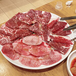 ホルモンハウス - 