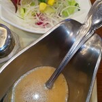 ホテルバーデン - 朝食(洋食)のサラダとドレッシング(R5.1.26撮影)