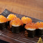 Salmon roe nokke Sushi