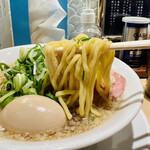 京都ラーメン 森井 - 熟成醤油味玉ラーメンの麺
2023年1月25日