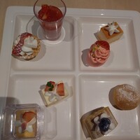 ブッフェダイニング プリンスマルシェ - 