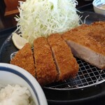 鹿児島黒豚とんかつ そうび - とんかつ定食180g 1,980円のところ1,300円で(笑)