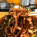 なぜ蕎麦にラー油を入れるのか。 - 