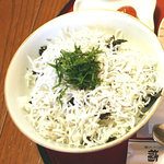 Nihon Ryouri Yokogusu - しらす丼