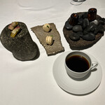 ラ・ヴァガボンド - カヌレ　林檎のマカロン　文旦のオランジェ　コーヒー