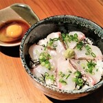 地魚と博多天麩羅 番や下町 - 宇和島の鯛めし丼　出汁卵添え