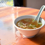 Kikusuiken - 【オムカツカレー＠税込1,100円】スープ