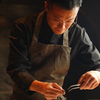 Mr. Masatsugu Suzuki (Masatsugu Suzuki) -Métis Roppongi Head Chef-