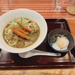 肉の炭火焼と土鍋ごはん だんらん居酒家HANA - ブラックビーフカレーうどん900円♪