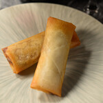Fried Seafood cream spring rolls with sea urchin (2 pieces)