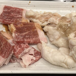 Shiawaseno Yakiniku Tabehoudai Kamimura Bokujou - 