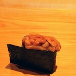 鮨 さかい - 根室のバフンウニ軍艦巻き、海苔は出来が良かった一昨年の有明海の海苔